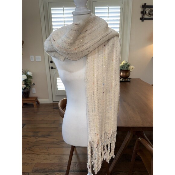 Marcus Adler Cream Tweed Knit Scarf w/ Fringe Sparkle Fleck Yarn NWT Cozy Chic - Picture 1 of 7